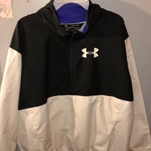 UNDER ARMOUR WINDBREAKER